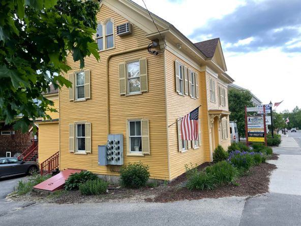 82 Main St, Bridgton, ME 04009
